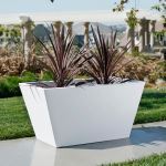 Planters Unlimited - Manhattan Fiberglass Tapered Rectangle Planter