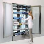 Terra Universal - Pass-Through; Double-Door Cabinet, HEPA Blower, 50Wx40.75Dx102.5H, 304 Stainless Steel